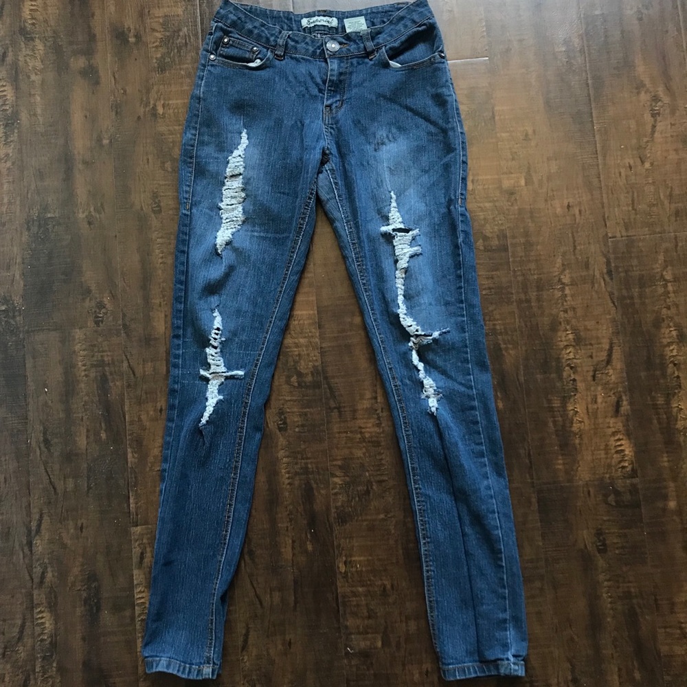 Emperial Skinny Jeans.